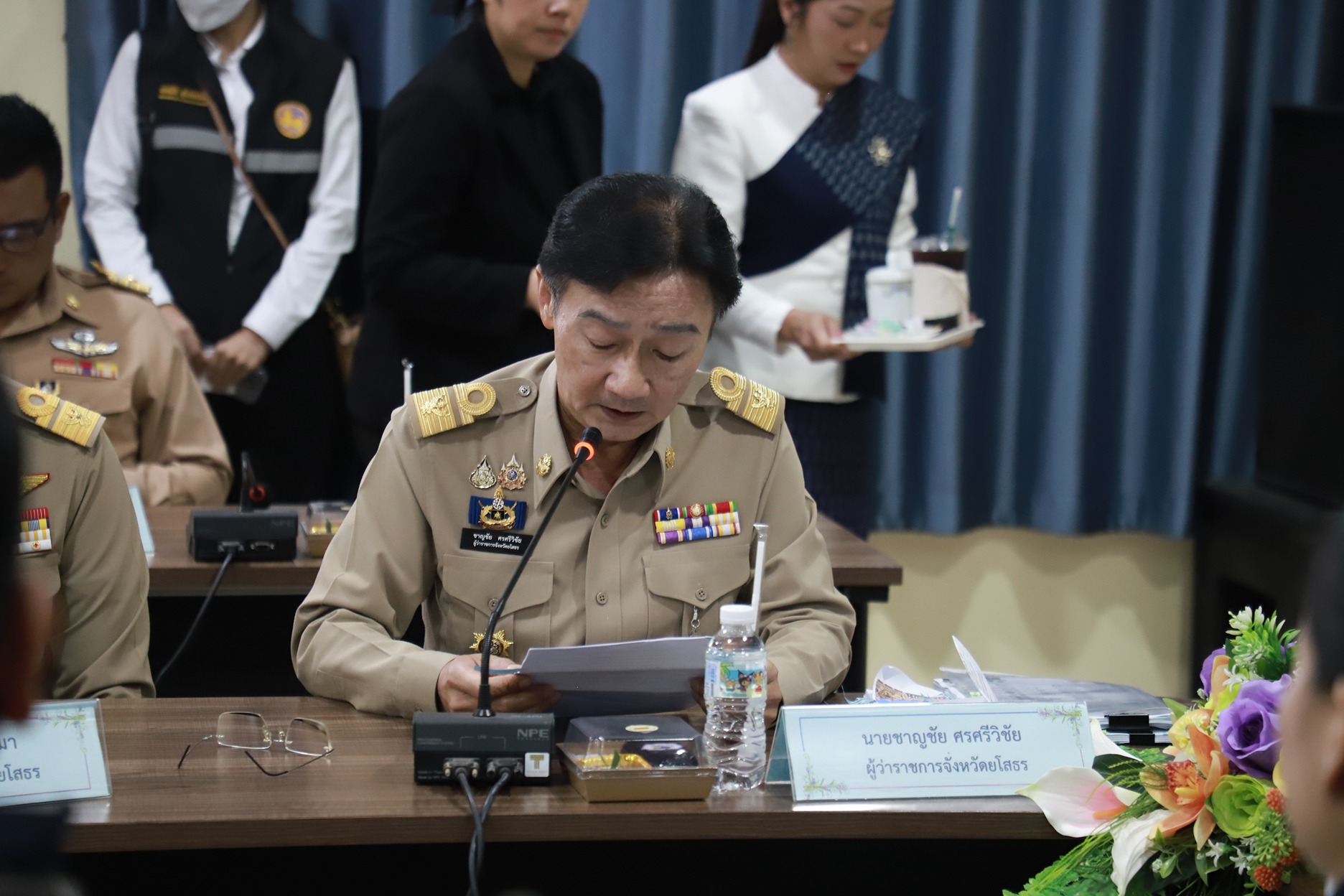 title - ส.ป.ก.ยโสธร ร่วมต้อนรับและรับมอบนโยบายและแนวทางการพัฒนาพื้นที่ตามนโยบายรัฐบาลและกระทรวงมหาดไทย จากรัฐมนตรีช่วยว่าการกระทรวงมหาดไทย (นายพลพีร์ สุวรรณฉวี)